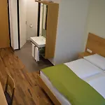 Otel Business